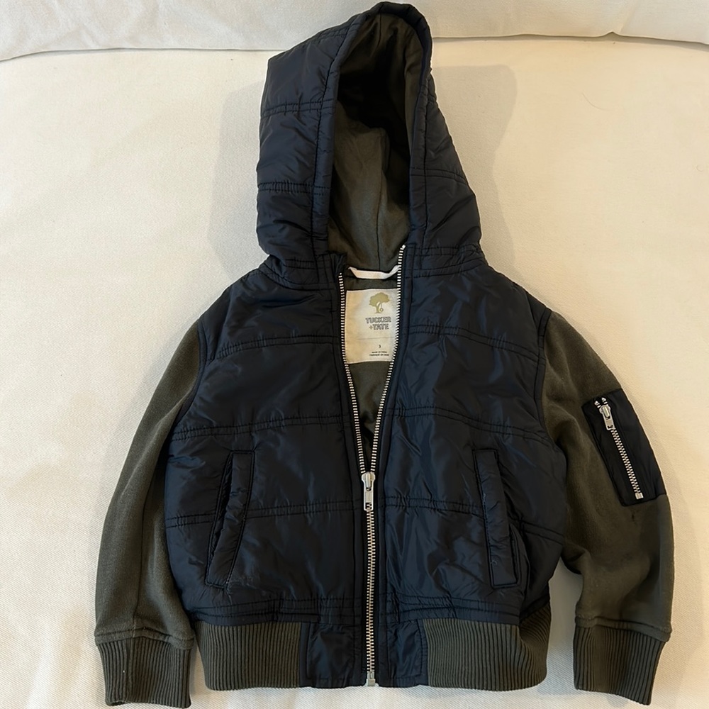 Never worn Nordstroms Tucker&Tate 3